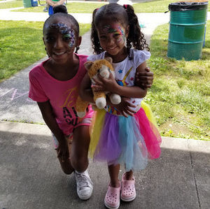 Meet your Posher, Edwina